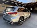 Toyota Highlander 2018 года за 15 800 000 тг. в Алматы – фото 4