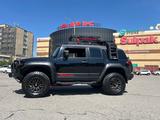 Toyota FJ Cruiser 2006 годаүшін18 000 000 тг. в Алматы