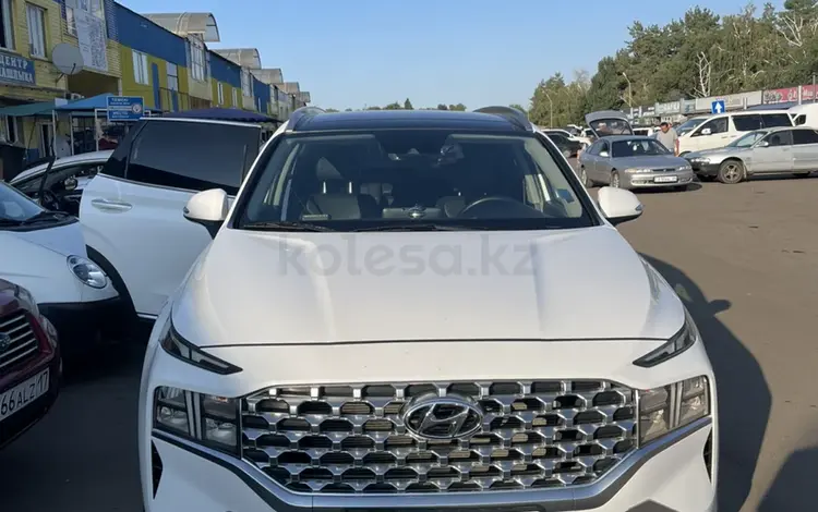 Hyundai Santa Fe 2021 года за 13 700 000 тг. в Алматы