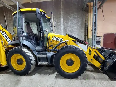 JCB  JCB 4CX 2018 года за 44 000 000 тг. в Астана