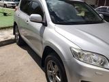 Toyota RAV4 2012 годаfor8 500 000 тг. в Астана