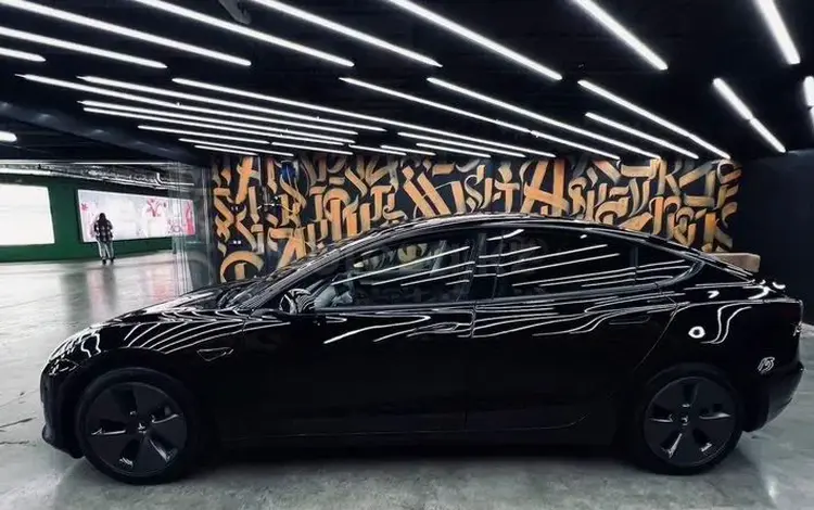 Tesla Model 3 2022 года за 12 500 000 тг. в Алматы