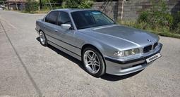 BMW 740 1995 года за 3 800 000 тг. в Шымкент