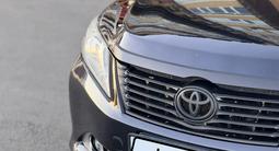 Toyota Camry 2012 года за 7 000 000 тг. в Уральск – фото 2