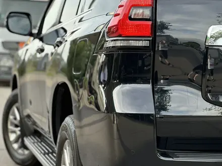 Toyota Land Cruiser Prado 2020 года за 34 000 000 тг. в Алматы – фото 9