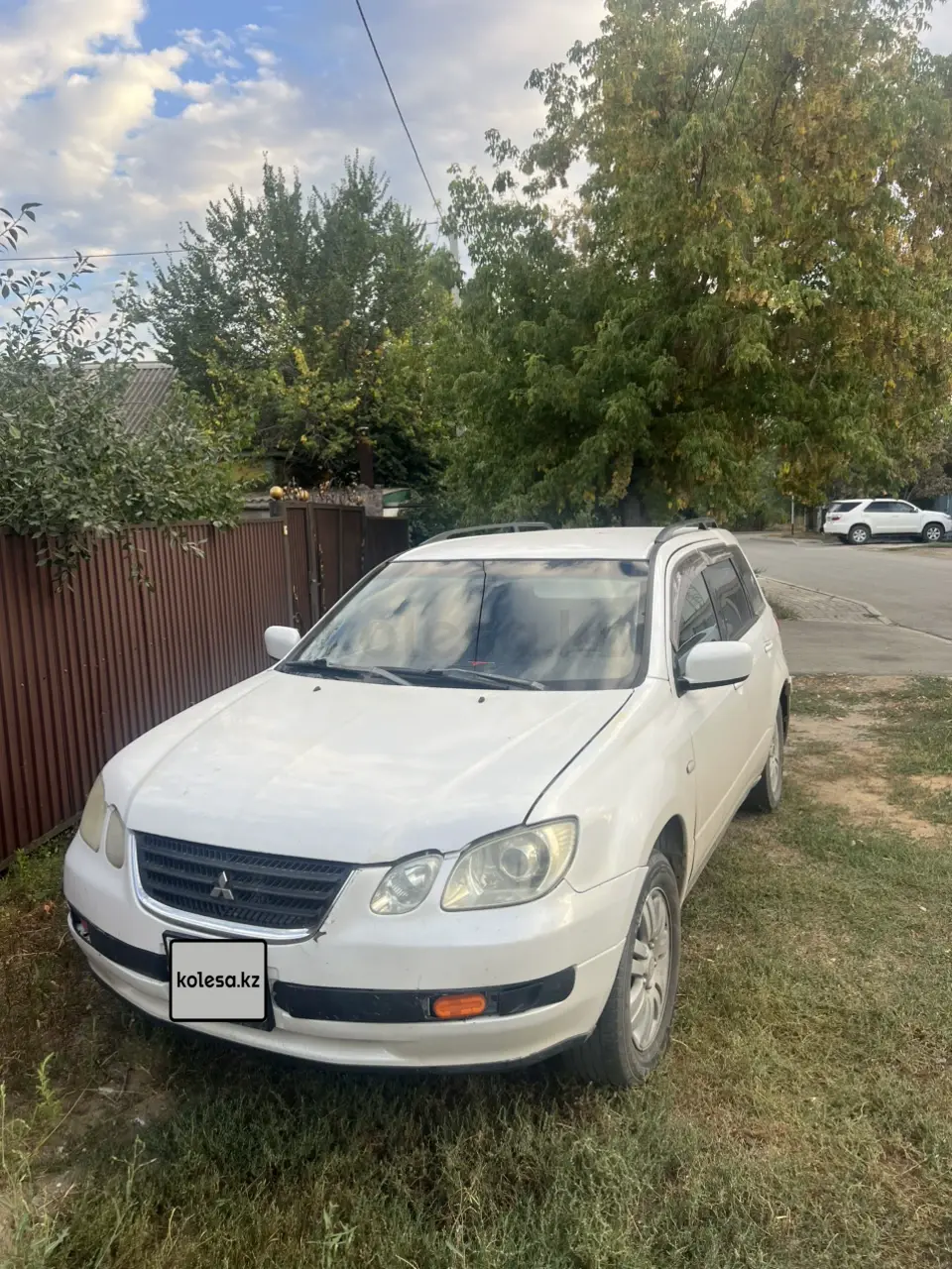 Mitsubishi Airtrek, 2002