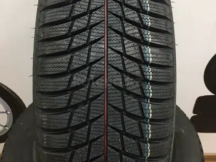 Зимние новые шины Bridgestone/LM001RFT за 915 000 тг. в Алматы