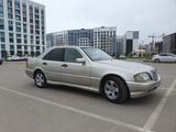 Mercedes-Benz C 200 1994 года за 2 200 000 тг. в Астана