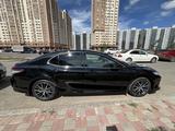 Toyota Camry 2021 годаfor16 900 000 тг. в Астана – фото 3