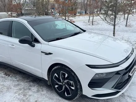 Hyundai Sonata 2024 года за 14 900 000 тг. в Караганда – фото 2