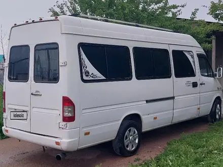 Mercedes-Benz Sprinter 2002 года за 5 500 000 тг. в Алматы – фото 2