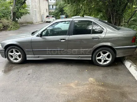 BMW 325 1993 года за 900 000 тг. в Алматы – фото 3