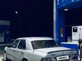 Mercedes-Benz E 200 1993 года за 2 300 000 тг. в Тараз – фото 2