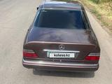Mercedes-Benz E 230 1992 года за 4 600 000 тг. в Павлодар – фото 2