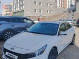 Hyundai Elantra 2023 года за 7 900 000 тг. в Астана