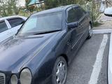 Mercedes-Benz E 320 1997 года за 2 000 000 тг. в Жаркент – фото 3