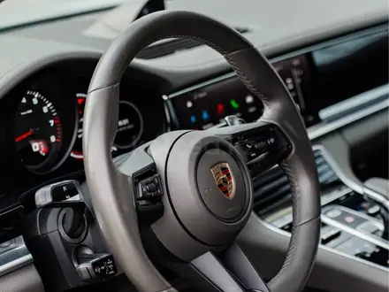 Porsche Panamera 2023 года за 75 000 000 тг. в Алматы – фото 17