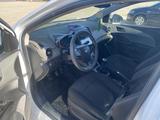 Chevrolet Aveo 2014 года за 2 700 000 тг. в Атырау – фото 5