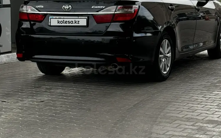 Toyota Camry 2015 года за 10 200 000 тг. в Атырау