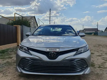 Toyota Camry 2020 года за 8 000 000 тг. в Уральск