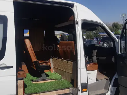 Mercedes-Benz Sprinter 2019 года за 15 800 000 тг. в Алматы – фото 11