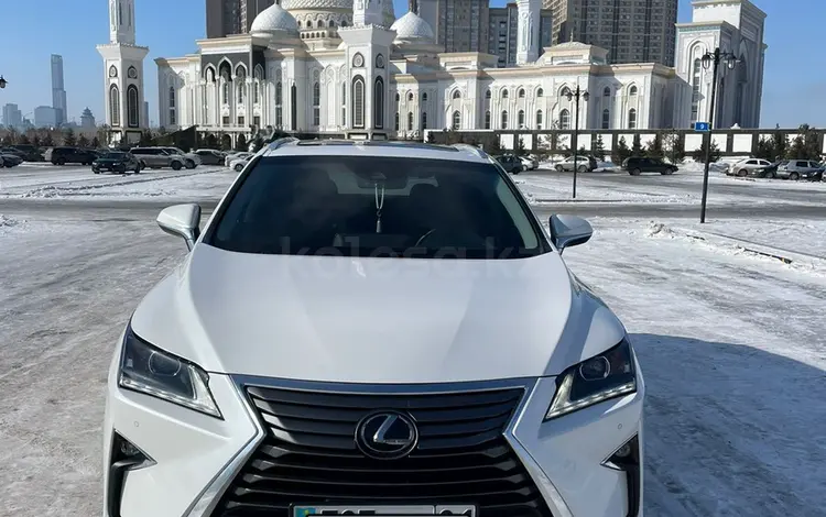 Lexus RX 350 2018 года за 20 000 000 тг. в Астана