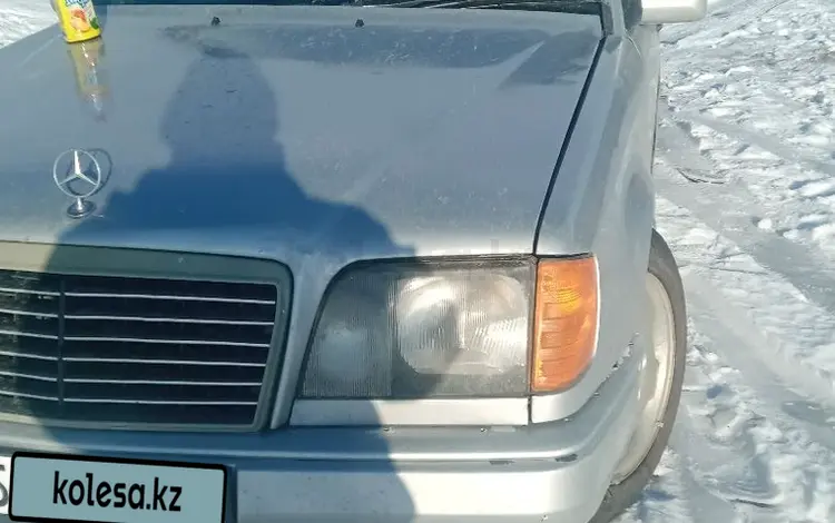 Mercedes-Benz E 220 1996 года за 1 400 000 тг. в Усть-Каменогорск