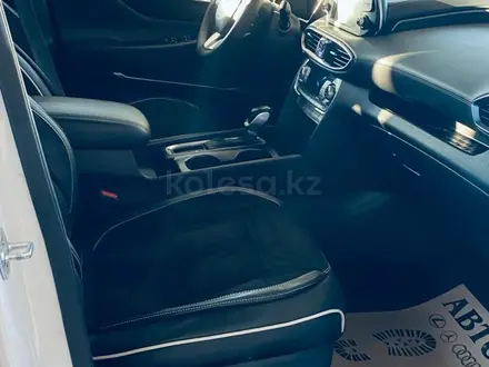 Hyundai Santa Fe 2019 года за 15 500 000 тг. в Шымкент – фото 17