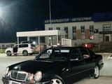 Mercedes-Benz E 320 1998 годаүшін3 500 000 тг. в Актау – фото 2