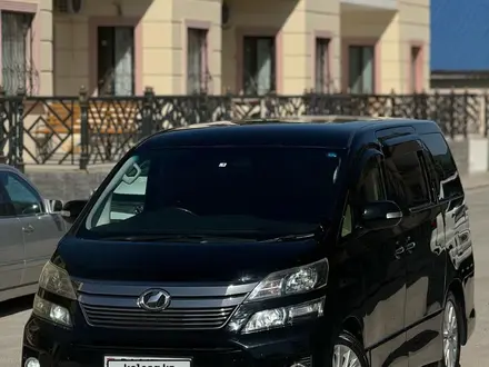 Toyota Vellfire 2013 года за 7 200 000 тг. в Актау – фото 2