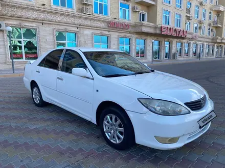 Toyota Camry 2005 года за 4 000 000 тг. в Актау – фото 2