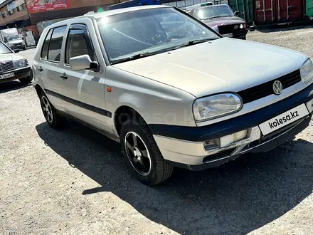 Volkswagen Golf 1994 года за 1 650 000 тг. в Караганда – фото 2