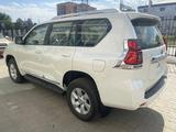 Toyota Land Cruiser Prado 2022 года за 26 900 000 тг. в Актобе – фото 5