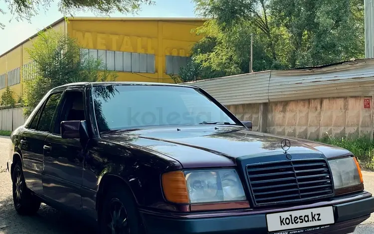 Mercedes-Benz E 200 1990 годаfor1 500 000 тг. в Алматы