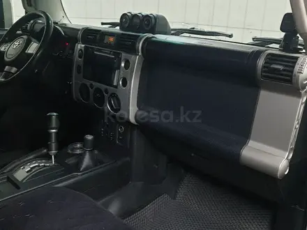 Toyota FJ Cruiser 2006 года за 13 500 000 тг. в Павлодар – фото 2