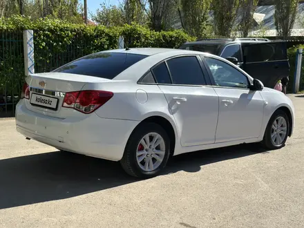 Chevrolet Cruze 2013 года за 2 850 000 тг. в Уральск – фото 16