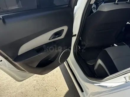 Chevrolet Cruze 2013 года за 2 850 000 тг. в Уральск – фото 40