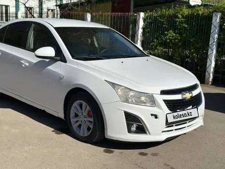 Chevrolet Cruze 2013 года за 2 850 000 тг. в Уральск – фото 5