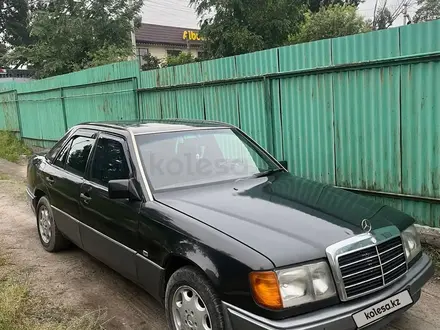 Mercedes-Benz E 230 1991 года за 1 200 000 тг. в Алматы