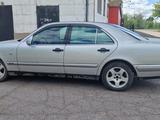 Mercedes-Benz E 200 1998 годаүшін2 200 000 тг. в Экибастуз – фото 2