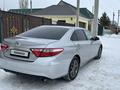 Toyota Camry 2015 года за 8 200 000 тг. в Актобе – фото 4