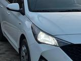Hyundai Accent 2020 года за 5 900 000 тг. в Актобе – фото 4
