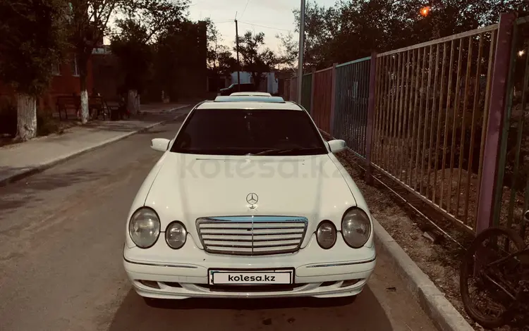 Mercedes-Benz E 320 2000 годаfor4 700 000 тг. в Алматы