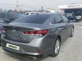 Hyundai Sonata 2019 года за 6 900 000 тг. в Астана – фото 2