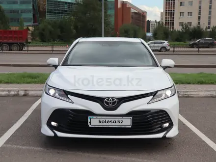 Toyota Camry 2018 года за 11 500 000 тг. в Астана – фото 11