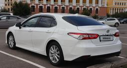 Toyota Camry 2018 годаүшін11 500 000 тг. в Астана – фото 3