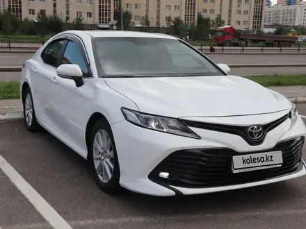 Toyota Camry 2018 года за 11 500 000 тг. в Астана – фото 9