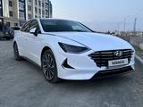 Hyundai Sonata 2023 года за 14 500 000 тг. в Астана – фото 2