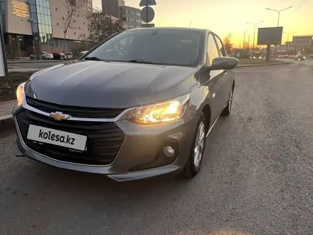 Chevrolet Onix 2023 года за 6 200 000 тг. в Шымкент – фото 2