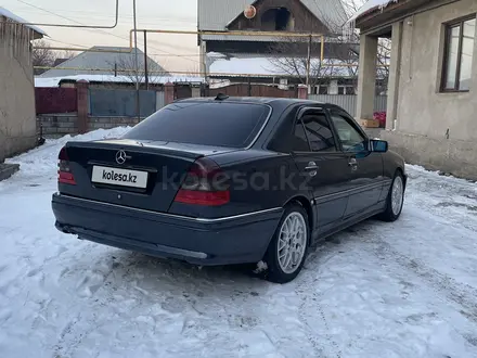 Mercedes-Benz C 180 1996 года за 1 800 000 тг. в Алматы – фото 5